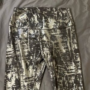 Lululemon size 8. 28”inch inseam, silver foil leggings